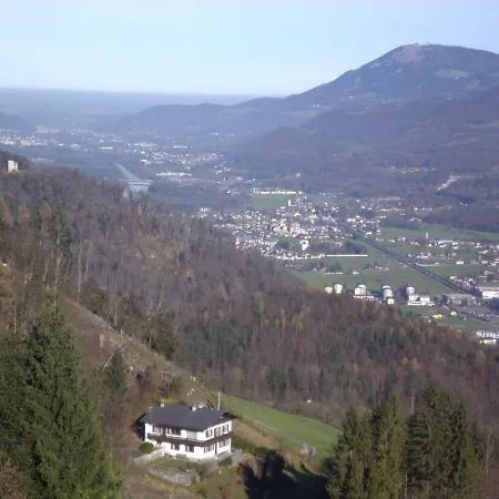 Loeffelberger 아파트 *