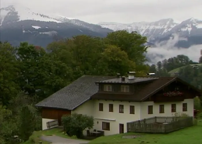 アパート Loeffelberger ハライン